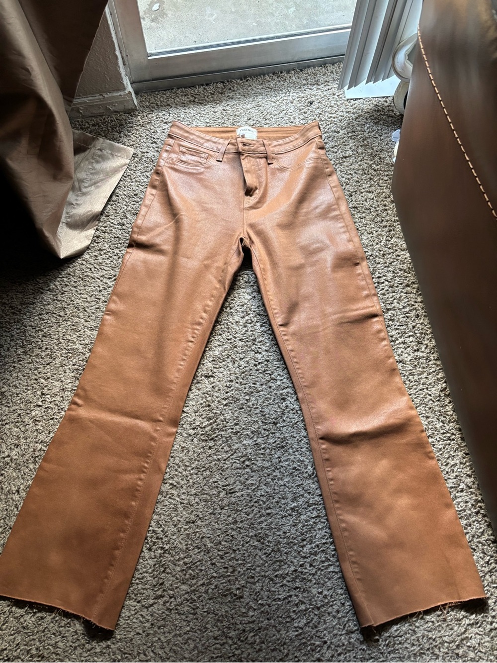 L'AGENCE Wide-Leg Jeans in Cognac